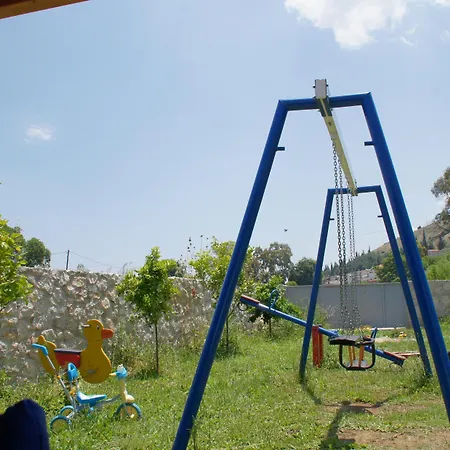 아파트 O Xenonas Ton Mylon *